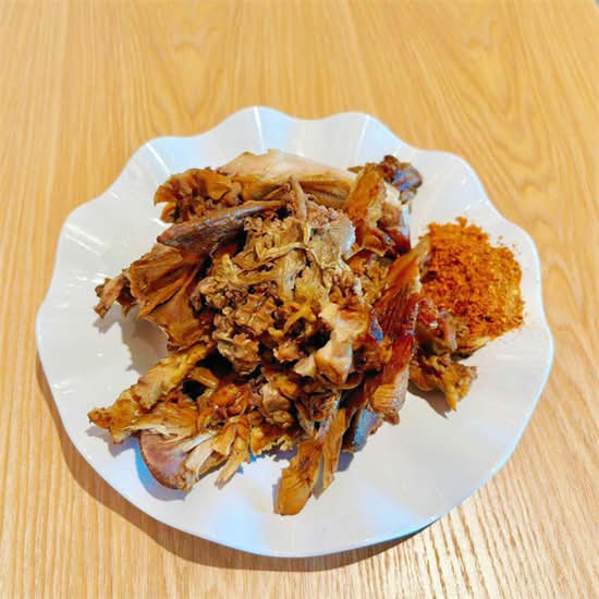 辣卤鸡架 Spicy Chicken bone
